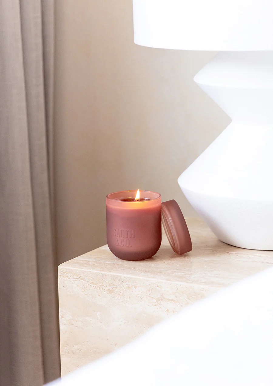 Smith&Co. Blush Rose & Blackberry Scented Candle 250g