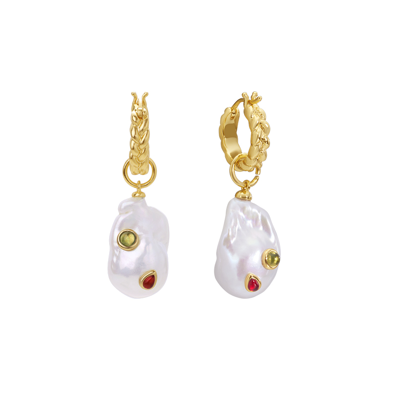 ARSIS – Baroque Pearl Claude Hoop Earrings
