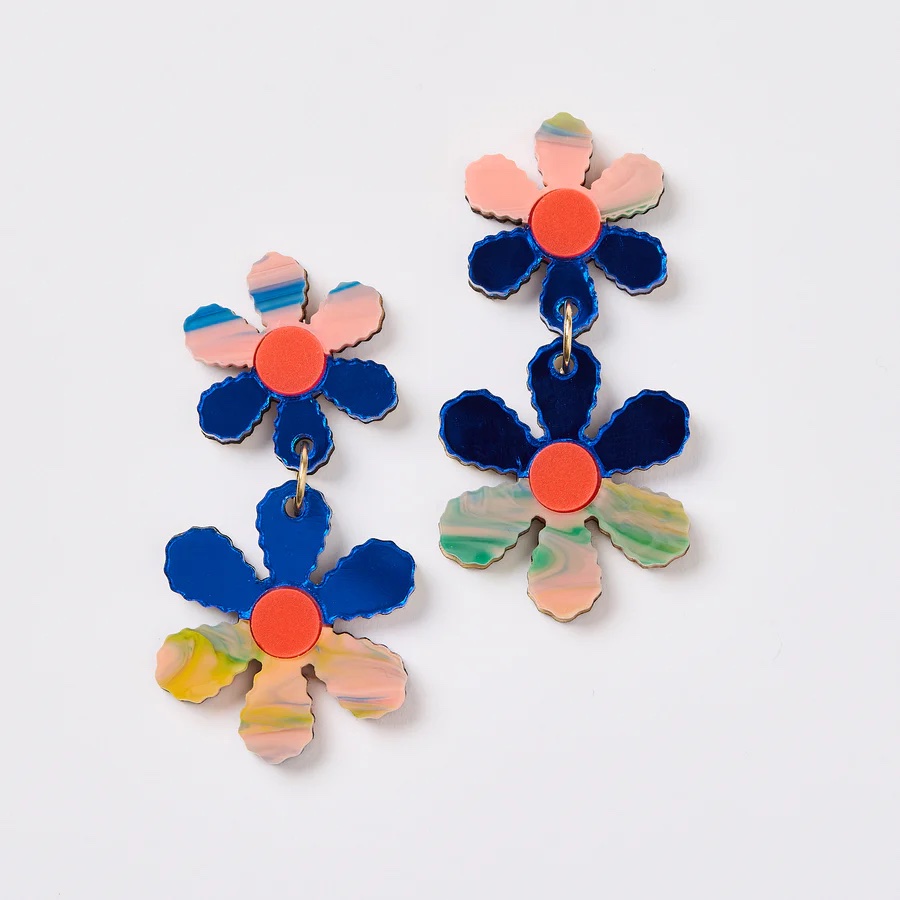 Martha Jean- TWIN DAISY CHAIN EARRINGS – BLUE / PEACH WATERCOLO…